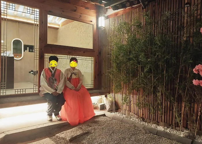 2026년 신축 독채 한옥 시원한 실내 특대형 자쿠지 프라이빗한 정원 Hanok 무료주차 * ソウル特別市