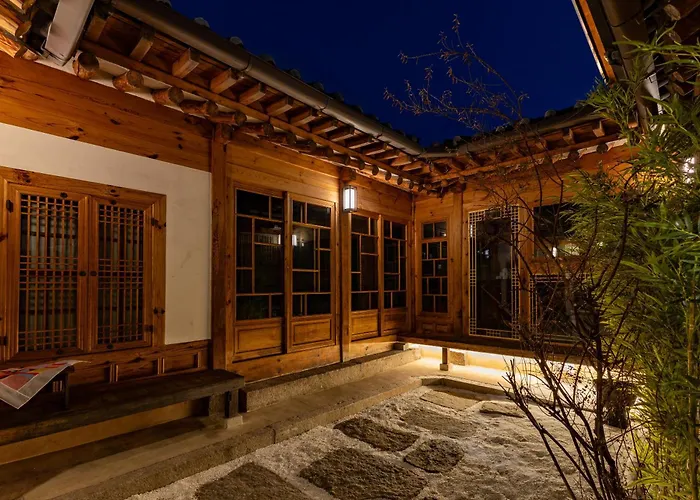 2026년 신축 독채 한옥 시원한 실내 특대형 자쿠지 프라이빗한 정원 Hanok 무료주차 *