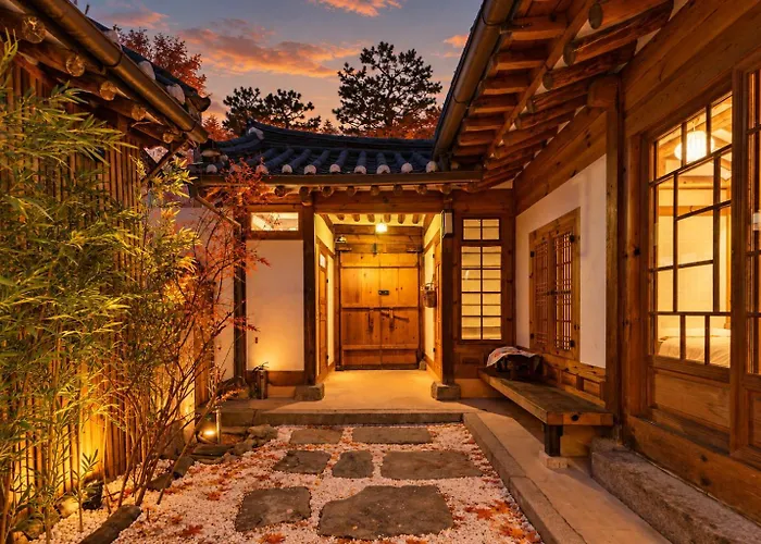 2026년 신축 독채 한옥 시원한 실내 특대형 자쿠지 프라이빗한 정원 Hanok 무료주차 Hébergement de vacances *